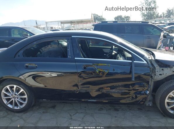 WDD3G4EB9KW001387 2019 MERCEDES-BENZ A 220 Black Vista interior de 360 grados