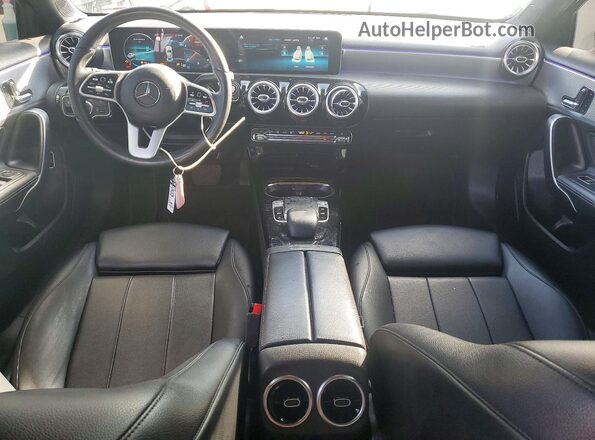 WDD3G4EB9KW001924 2019 MERCEDES-BENZ A Black Widok deski rozdzielczej
