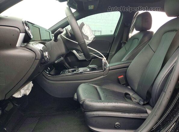 WDD3G4EB9KW017296 2019 MERCEDES-BENZ A Black Front interior view