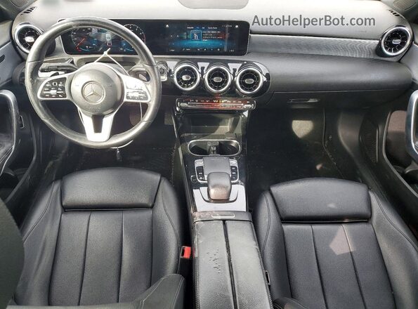 WDD3G4FB0KW001616 2019 MERCEDES-BENZ A White Widok deski rozdzielczej