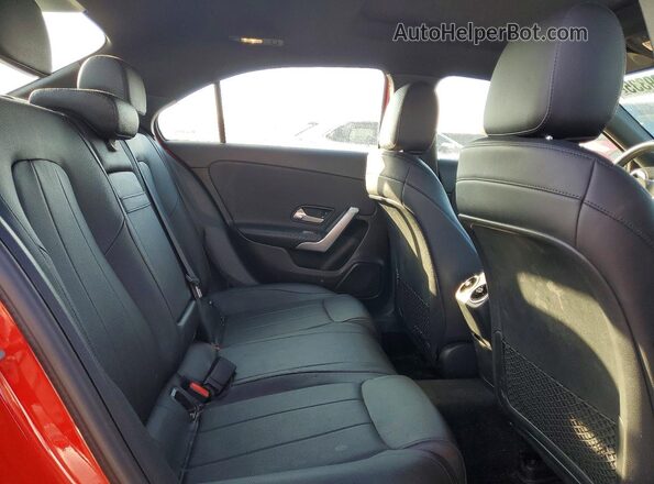 WDD3G4FB1KW022362 2019 MERCEDES-BENZ A Red უკანა სავარძლების ხედი