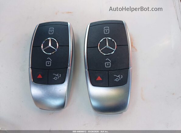 WDD3G4FB7KW019661 2019 MERCEDES-BENZ A 220 Красный Вид панели приборов