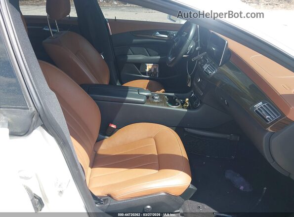 WDDLJ6HB3GA160130 2016 MERCEDES-BENZ CLS-CLASS White Widok wnętrza z przodu