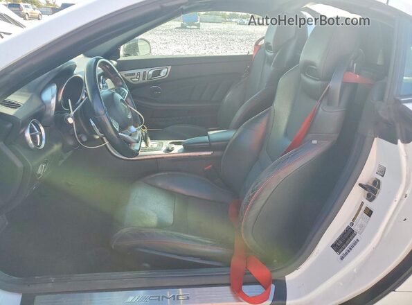 WDDPK6GA5HF132230 2017 MERCEDES-BENZ SLC White Vista interior delantera