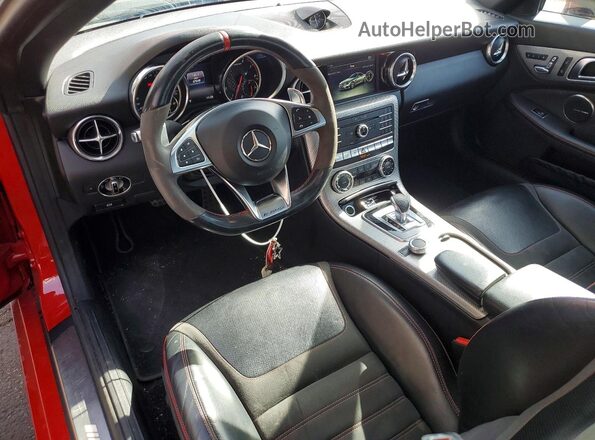 WDDPK6GA6HF136657 2017 MERCEDES-BENZ SLC Red Vista del salpicadero