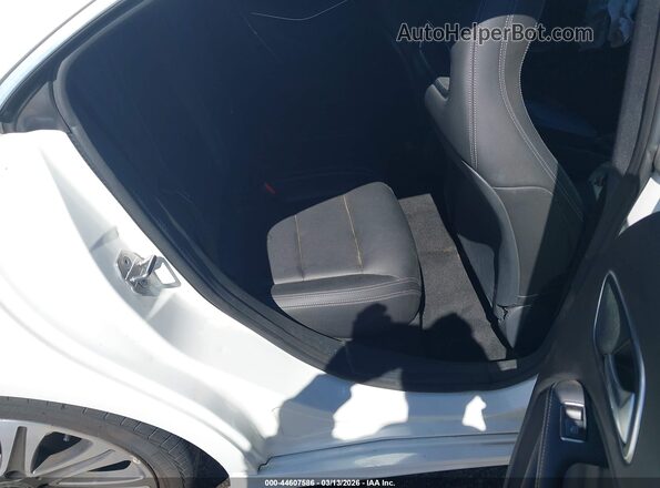 WDDSJ4EB0JN692312 2018 MERCEDES-BENZ CLA 250 Белый Вид наклейки с VIN-кодом