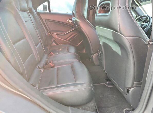 WDDSJ4EB0KN768466 2019 MERCEDES-BENZ CLA-CLASS Gray Vista de los asientos traseros
