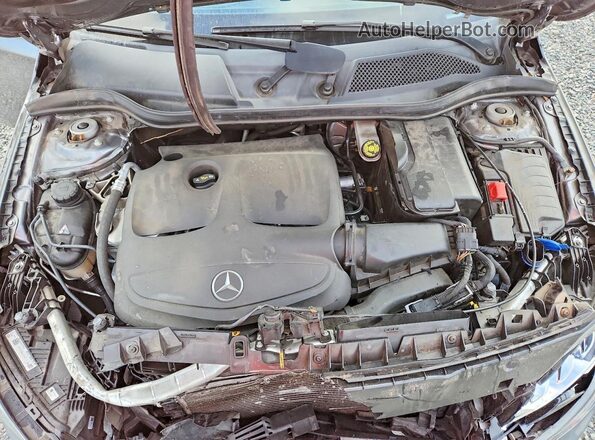 WDDSJ4EB0KN768466 2019 MERCEDES-BENZ CLA-CLASS Gray Vista interior trasera