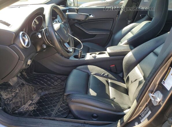 WDDSJ4EB2HN456352 2017 MERCEDES-BENZ CLA-CLASS Silver Вид салону спереду