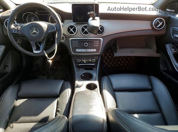 WDDSJ4EB2HN456352 2017 MERCEDES-BENZ CLA-CLASS Silver Вид панелі приладів