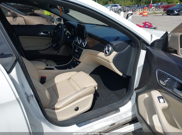 WDDSJ4EB2JN679383 2018 MERCEDES-BENZ CLA 250 White Front interior view