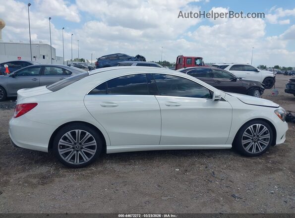 WDDSJ4EB3JN550763 2018 MERCEDES-BENZ CLA 250 White Vista interior trasera