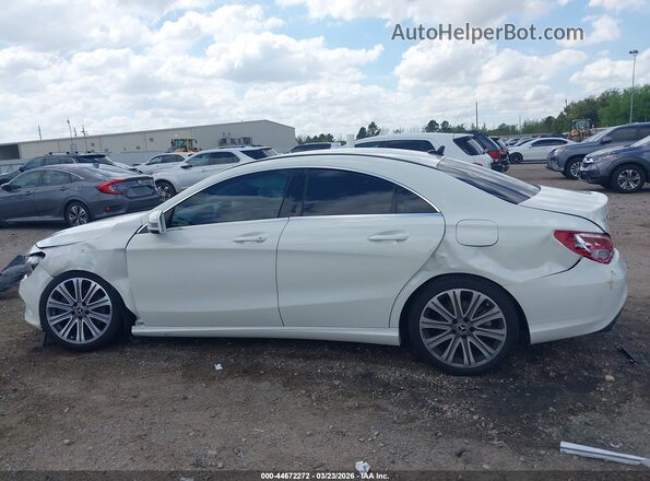 WDDSJ4EB3JN550763 2018 MERCEDES-BENZ CLA 250 White Vista interior de 360 grados