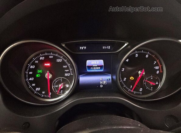 WDDSJ4EB4JN609643 2018 MERCEDES-BENZ CLA-CLASS Red Vista del cuadro de instrumentos