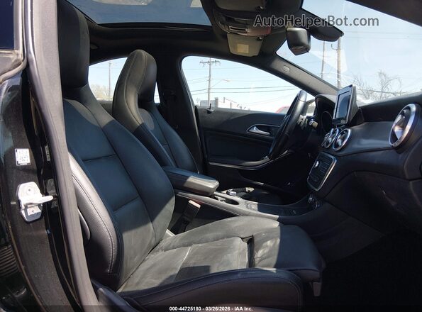 WDDSJ4EB7GN294443 2016 MERCEDES-BENZ CLA 250 Black Սալոնի դիմացի տեսք