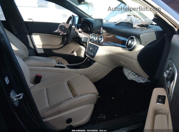 WDDSJ4EB7JN503834 2018 MERCEDES-BENZ CLA 250 Dark Blue Vista interior delantera