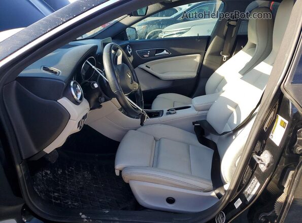 WDDSJ4EB7KN754211 2019 MERCEDES-BENZ CLA-CLASS Black Widok wnętrza z przodu