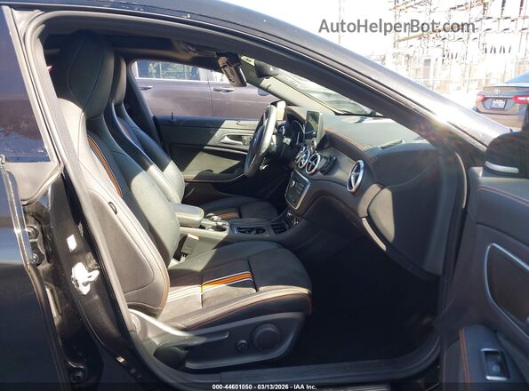 WDDSJ4GB2GN356635 2016 MERCEDES-BENZ CLA 250 Черный Вид салона спереди