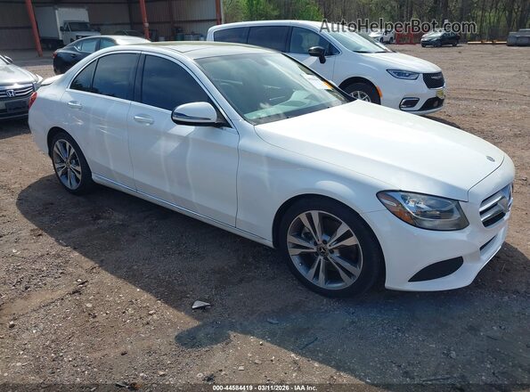 WDDWF4JB1JR385331 2018 MERCEDES-BENZ C-CLASS Белый Передняя правая четверть