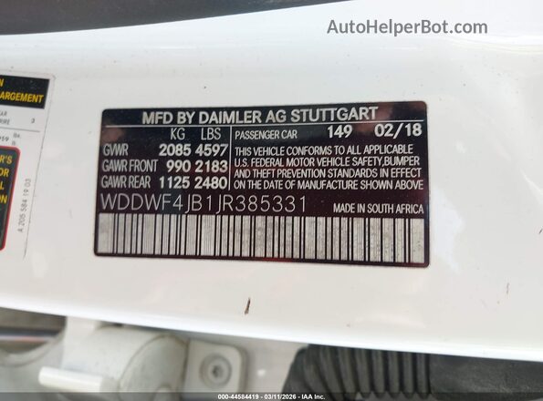 WDDWF4JB1JR385331 2018 MERCEDES-BENZ C-CLASS Белый Вид подкапотного пространства