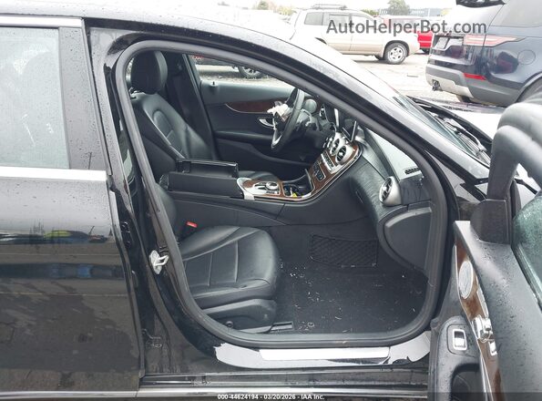 WDDWF4JB9JR420522 2018 MERCEDES-BENZ C-CLASS Black Вид салону спереду