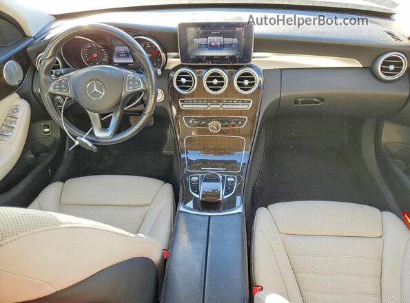 WDDWF4KB4HR259036 2017 MERCEDES-BENZ C Blue Widok deski rozdzielczej