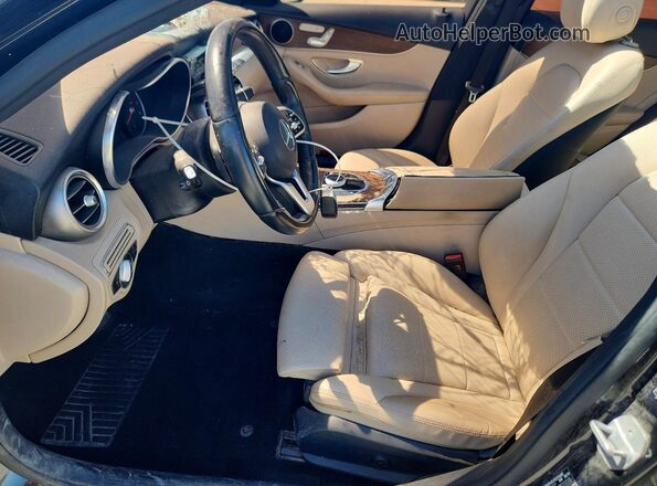 WDDWF8EB7KR515308 2019 MERCEDES-BENZ C Черный Вид салона спереди