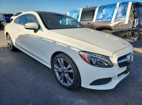 WDDWJ4JB0JF735984 2018 MERCEDES-BENZ C Белый Передняя правая четверть