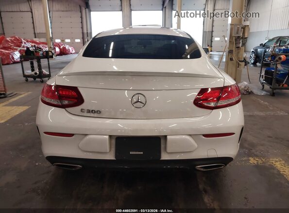 WDDWJ4JB8JF716762 2018 MERCEDES-BENZ C-CLASS Белый 