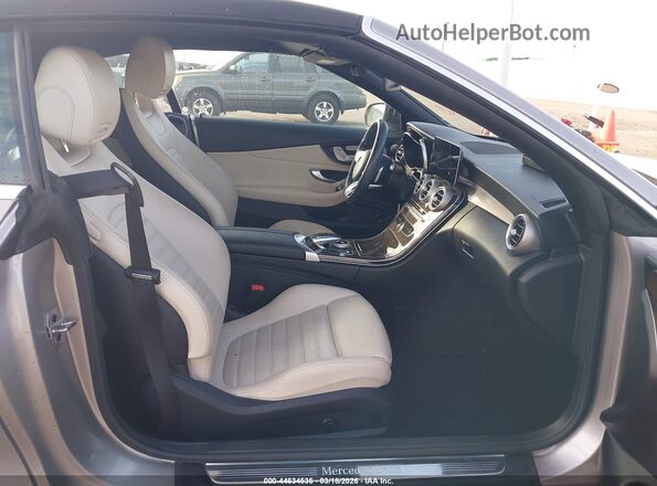 WDDWK8DB1KF799744 2019 MERCEDES-BENZ C-CLASS Серый Вид салона спереди
