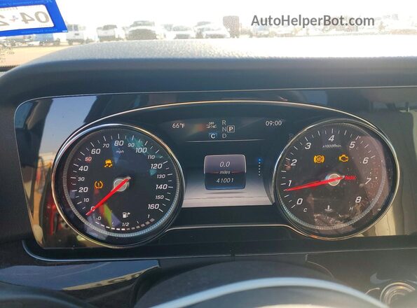 WDDZF4JB0KA508288 2019 MERCEDES-BENZ E Красный Вид щитка приборов