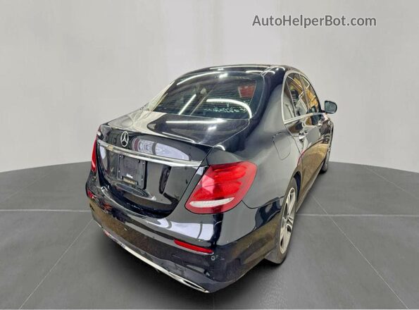 WDDZF4JB1JA445619 2018 MERCEDES-BENZ E Черный Передняя правая четверть