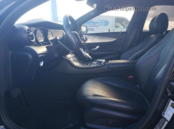 WDDZF4JB3KA529152 2019 MERCEDES-BENZ E Black Вид салону спереду