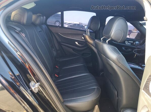 WDDZF4JB4HA055978 2017 MERCEDES-BENZ E Черный Вид задних сидений