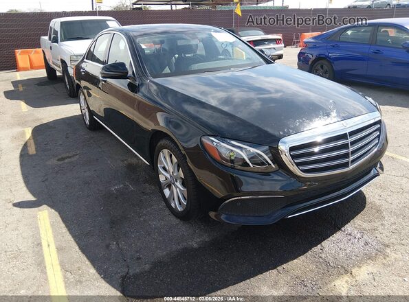 WDDZF4JB6HA102685 2017 MERCEDES-BENZ E-CLASS Черный Передняя правая четверть