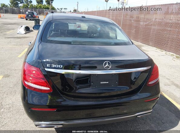 WDDZF4JB6HA102685 2017 MERCEDES-BENZ E-CLASS Черный 