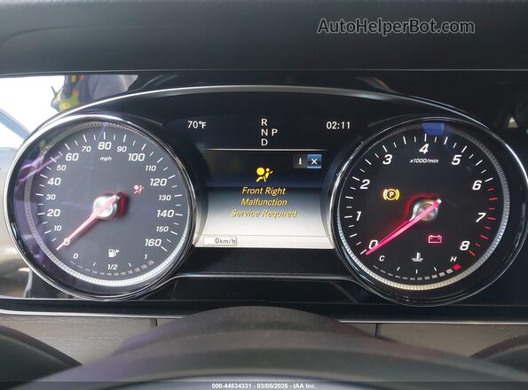 WDDZF4JB7JA372885 2018 MERCEDES-BENZ E-CLASS Белый Вид задних сидений
