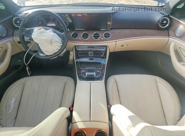 WDDZF4JB8HA075070 2017 MERCEDES-BENZ E Blue Widok deski rozdzielczej