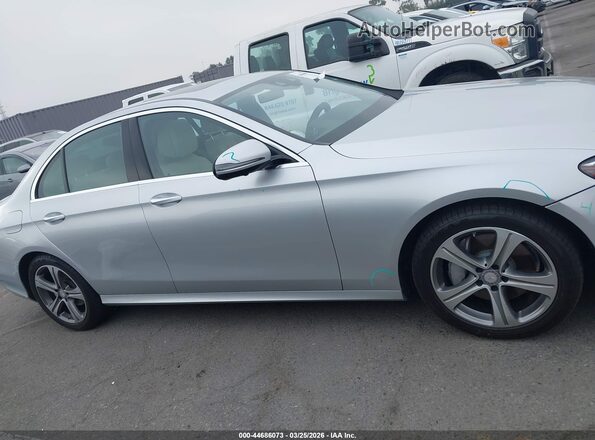 WDDZF4JBXHA116752 2017 MERCEDES-BENZ E-CLASS Серый Панорамный вид салона 360°
