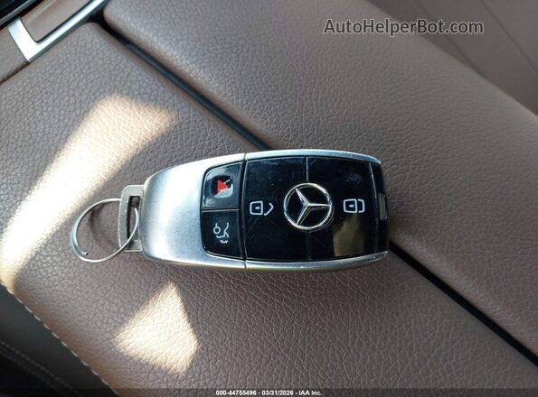 WDDZF4KB0HA109503 2017 MERCEDES-BENZ E-CLASS Белый Вид панели приборов