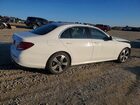 2019 Mercedes-benz E 300 4matic Белый vin: WDDZF4KB0KA576296