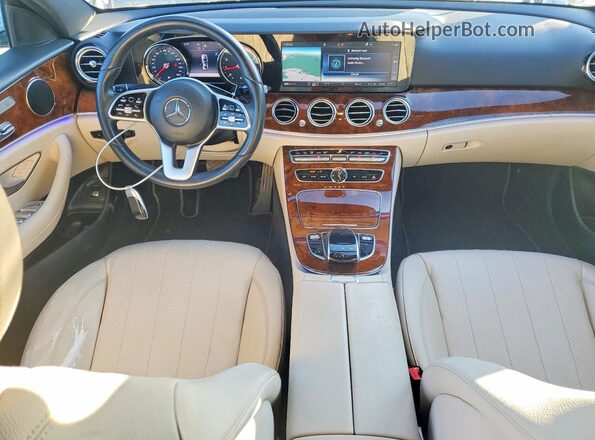 WDDZF4KB0KA576296 2019 MERCEDES-BENZ E Белый Вид панели приборов