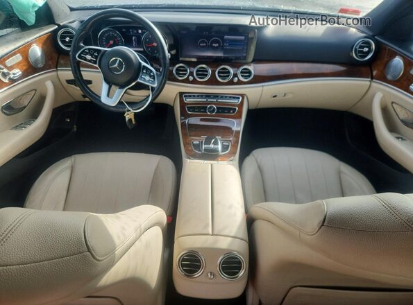WDDZF4KB6KA596181 2019 MERCEDES-BENZ E Черный Вид панели приборов