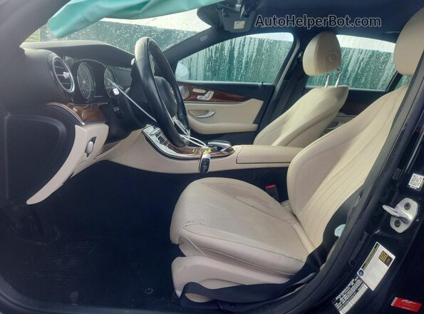 WDDZF4KB6KA596181 2019 MERCEDES-BENZ E Черный Вид салона спереди