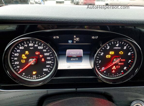WDDZF4KB7KA556109 2019 MERCEDES-BENZ E Silver Widok zestawu wskaźników