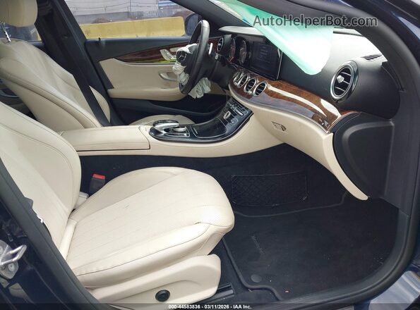 WDDZF4KB9HA205355 2017 MERCEDES-BENZ E-CLASS Синий Вид салона спереди