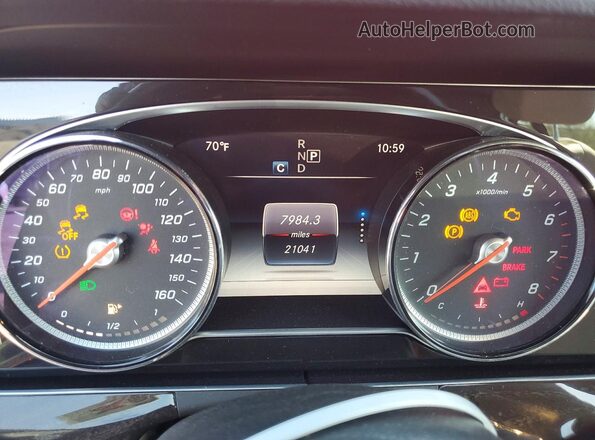 WDDZF6JB0KA675729 2019 MERCEDES-BENZ E Red ხელსაწყოთა პანელის ხედი