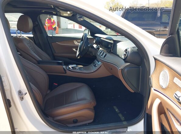 WDDZF6JB3LA701225 2020 MERCEDES-BENZ E-CLASS White Widok wnętrza z przodu