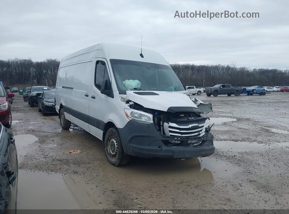 WDYPF1CD9KT003468 2019 FREIGHTLINER SPRINTER 2500 Белый Вид задней части салона