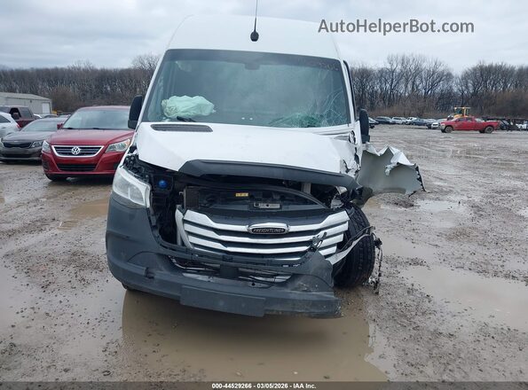 WDYPF1CD9KT003468 2019 FREIGHTLINER SPRINTER 2500 Белый Вид спереди